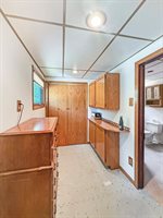 401 South Chestnut Street, Shannon, IL 61078