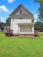 401 South Chestnut Street, Shannon, IL 61078