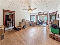 401 South Chestnut Street, Shannon, IL 61078