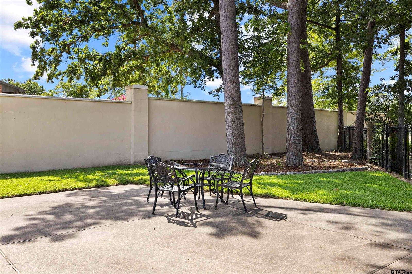 614 Court Crest, Tyler, TX 75703