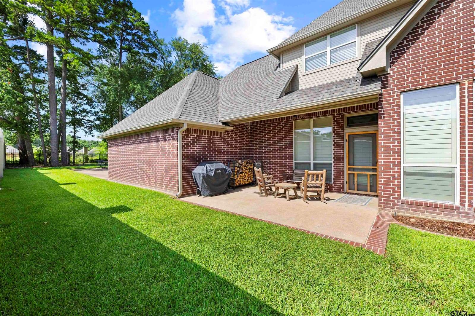 614 Court Crest, Tyler, TX 75703