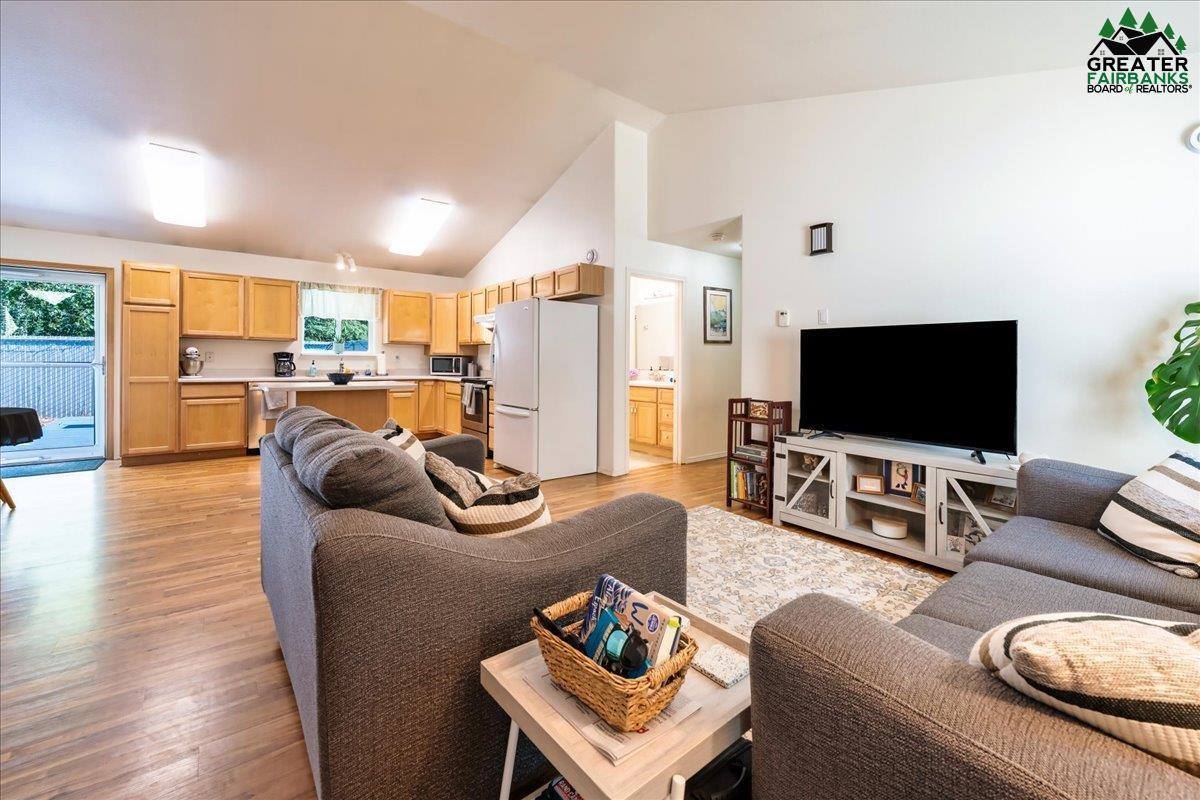 2354 Riddle Court, North Pole, AK 99705