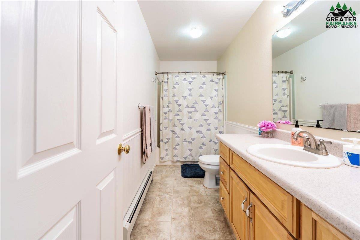 2354 Riddle Court, North Pole, AK 99705