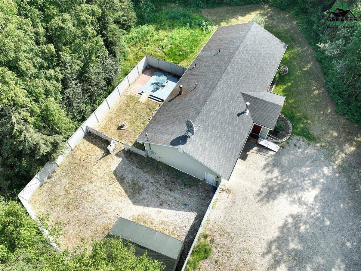 2354 Riddle Court, North Pole, AK 99705