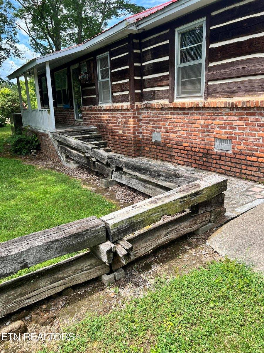 1517 County Road 250, Niota, TN 37826