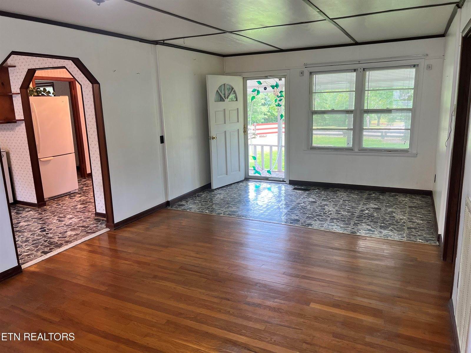 1517 County Road 250, Niota, TN 37826