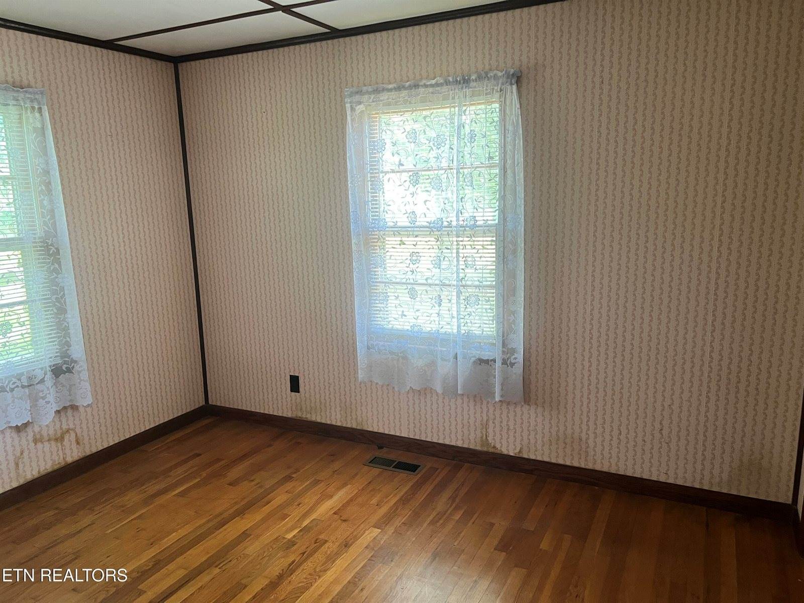 1517 County Road 250, Niota, TN 37826