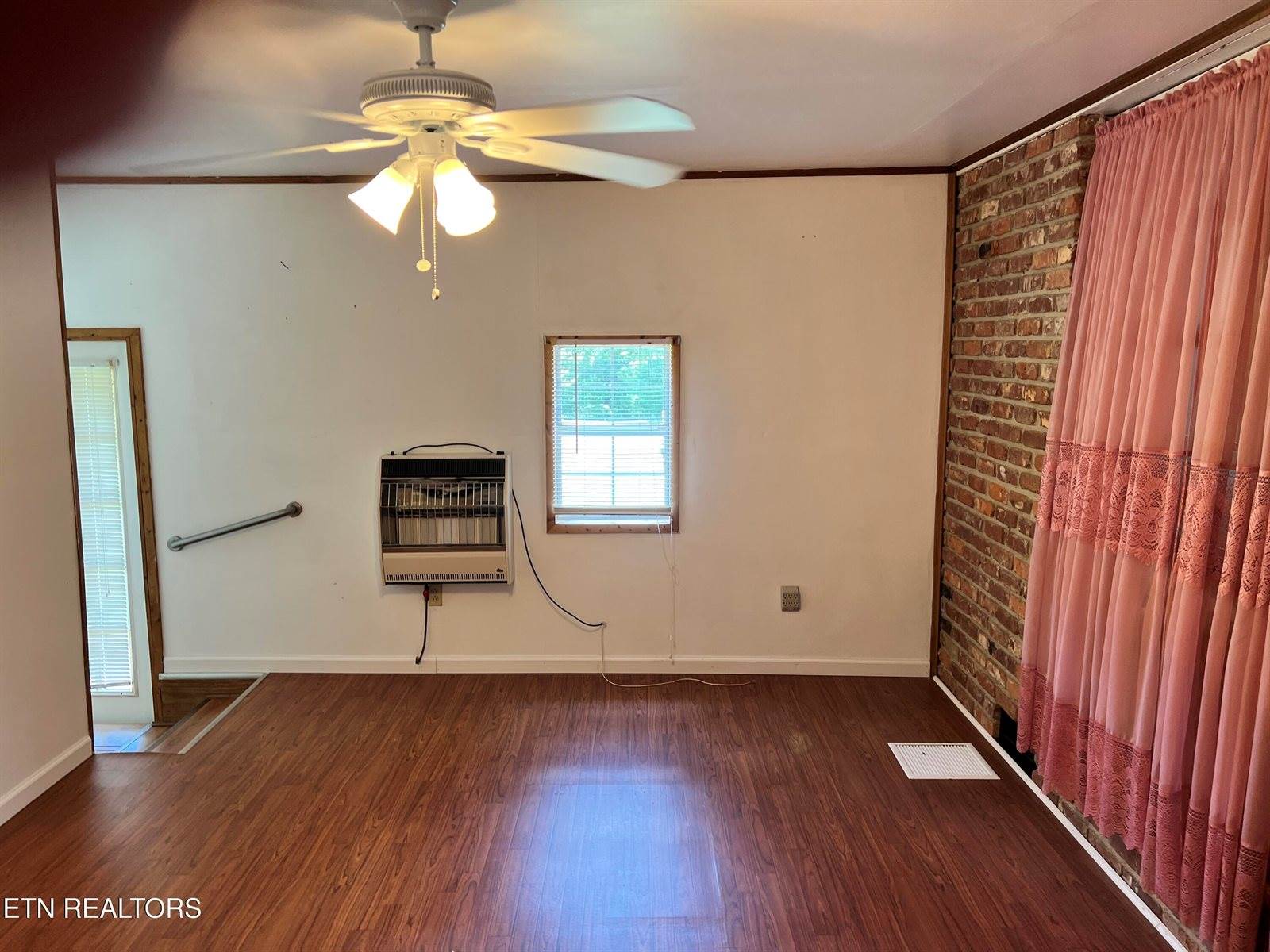 1517 County Road 250, Niota, TN 37826