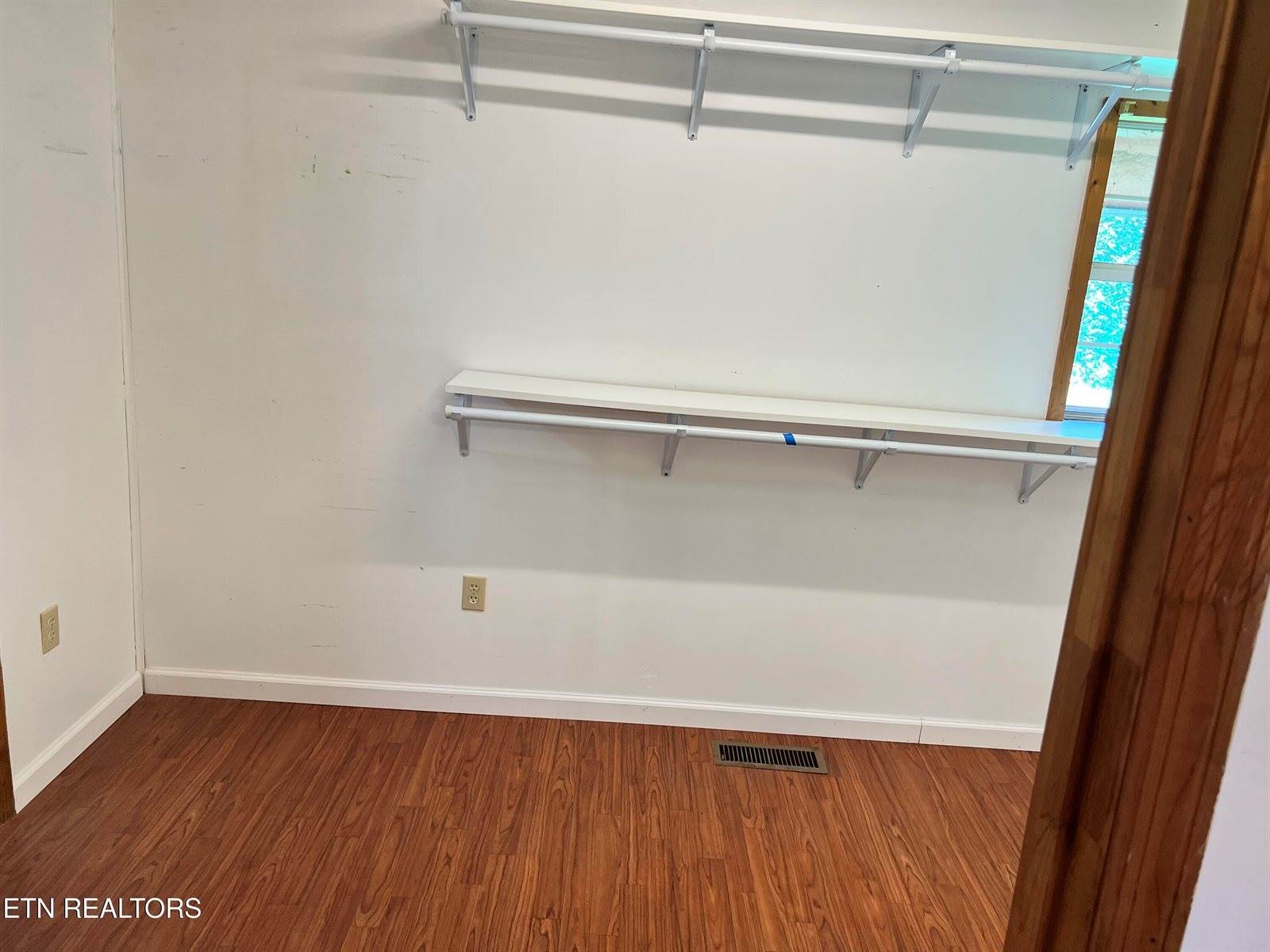 1517 County Road 250, Niota, TN 37826