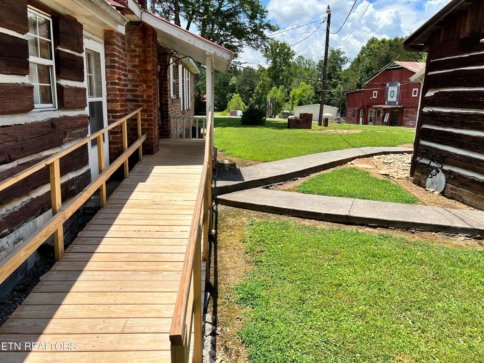 1517 County Road 250, Niota, TN 37826