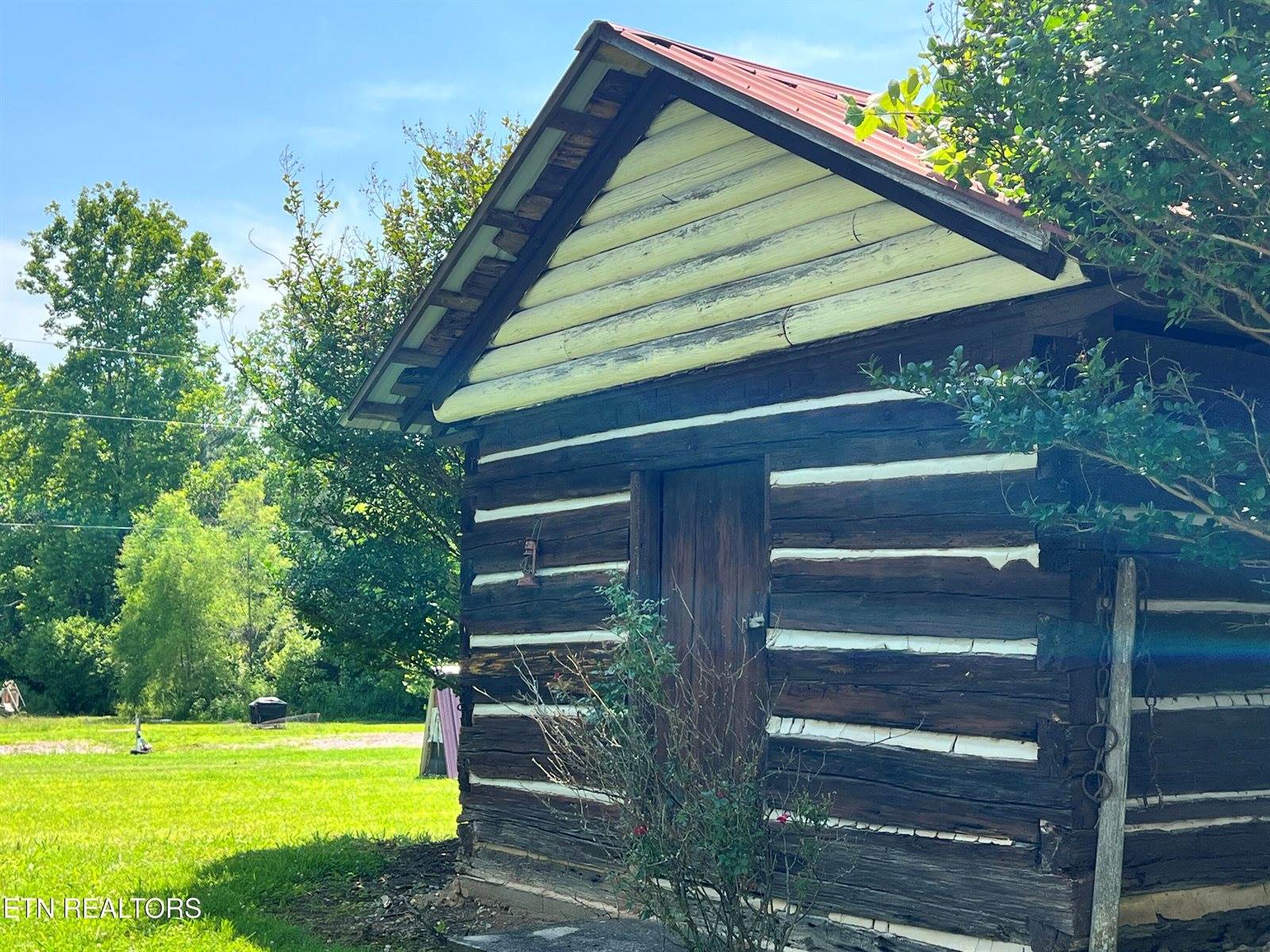 1517 County Road 250, Niota, TN 37826