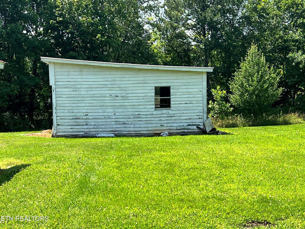 1517 County Road 250, Niota, TN 37826