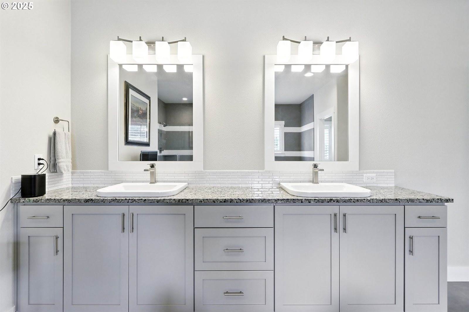 15261 SW Seine Dr, Tigard, OR 97224