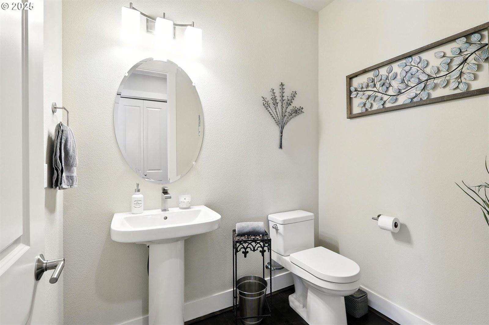 15261 SW Seine Dr, Tigard, OR 97224