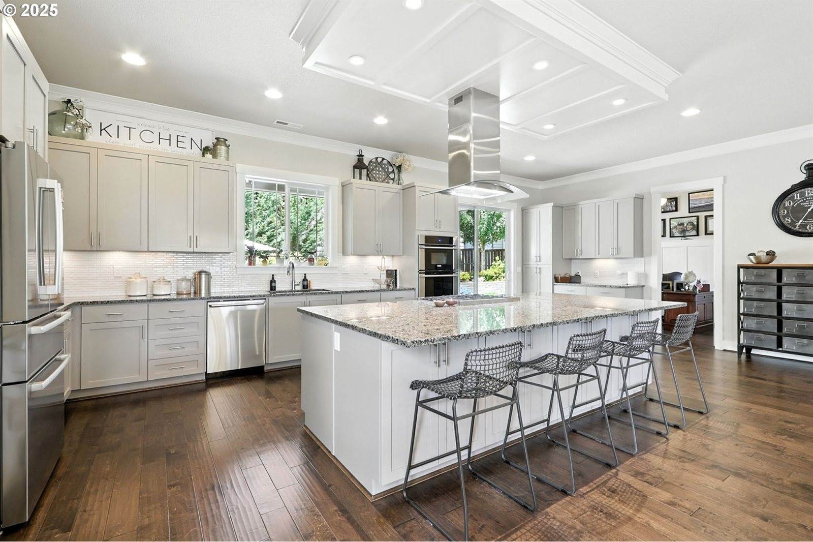 15261 SW Seine Dr, Tigard, OR 97224