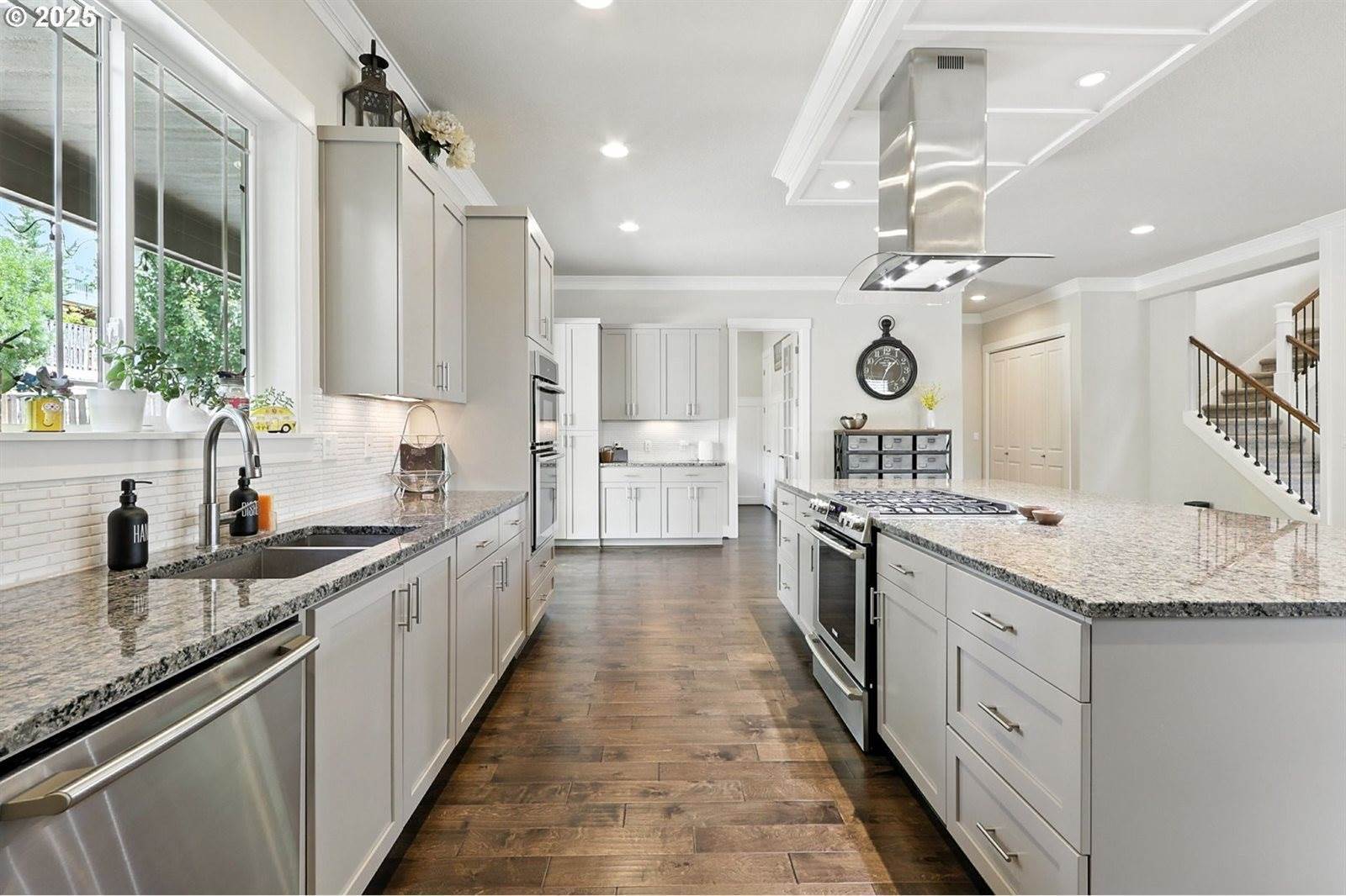 15261 SW Seine Dr, Tigard, OR 97224