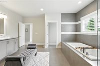 15261 SW Seine Dr, Tigard, OR 97224