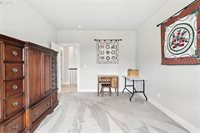 15261 SW Seine Dr, Tigard, OR 97224