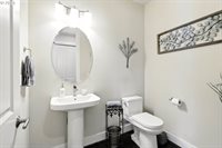 15261 SW Seine Dr, Tigard, OR 97224