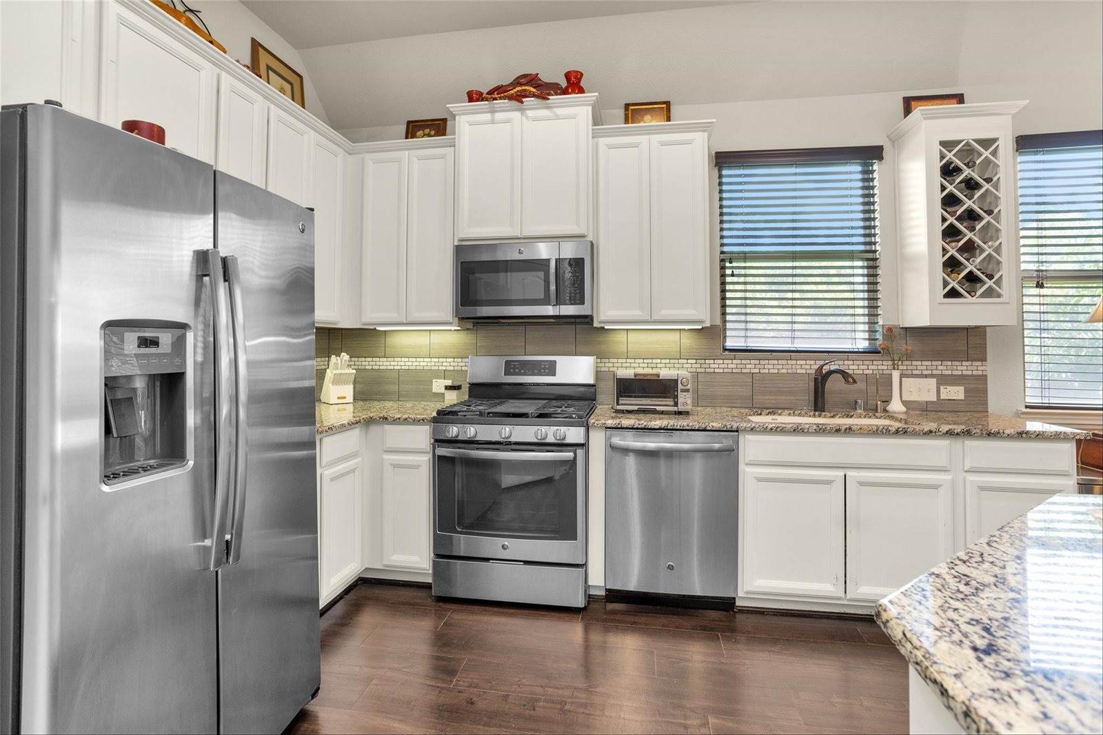 19703 Lakeside Pointe Court, Richmond, TX 77407