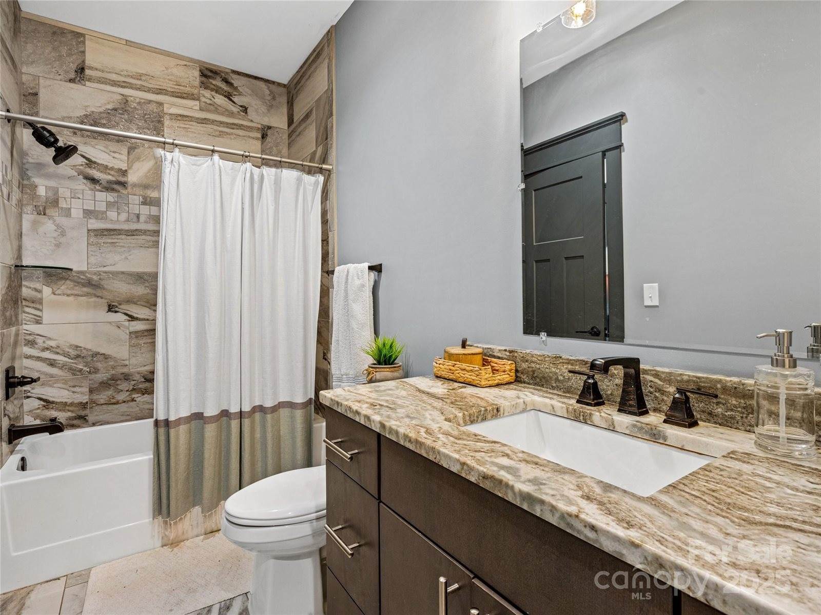 52 Pinedale Road, Asheville, NC 28805