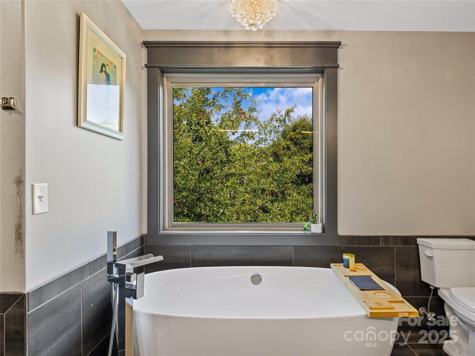 52 Pinedale Road, Asheville, NC 28805