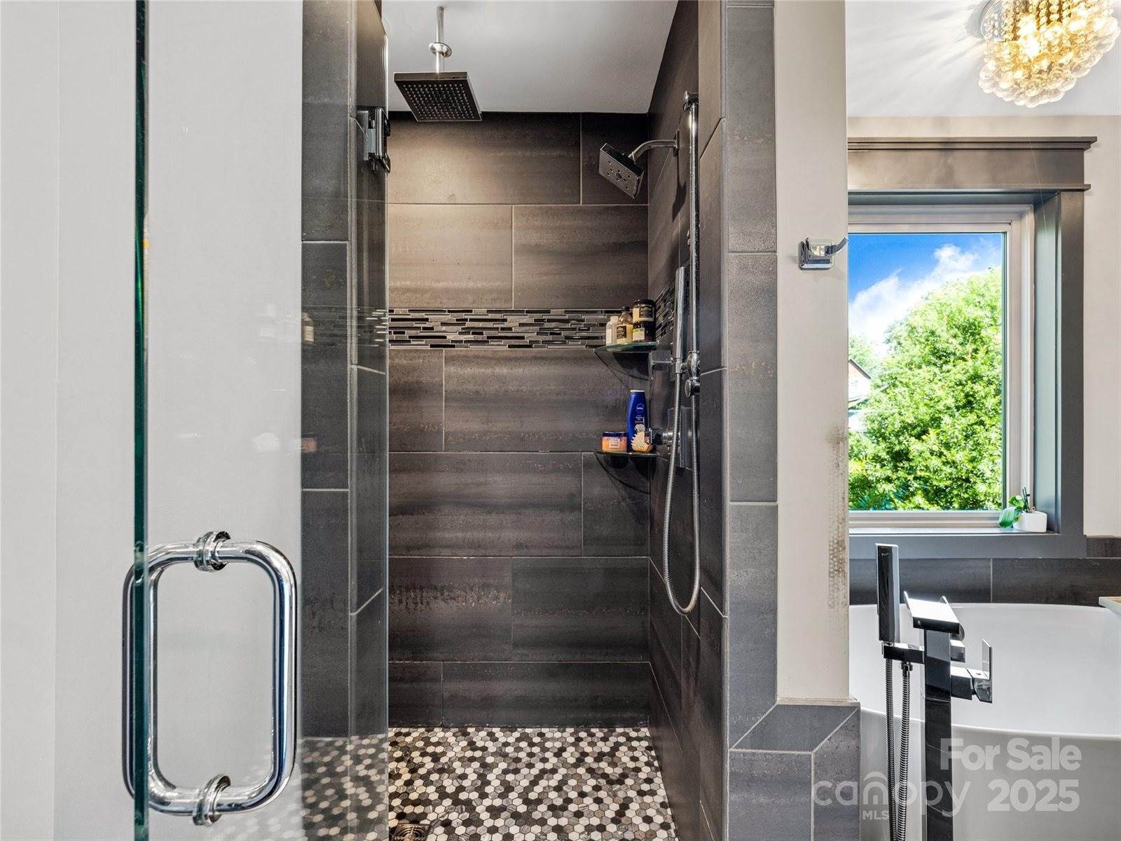 52 Pinedale Road, Asheville, NC 28805