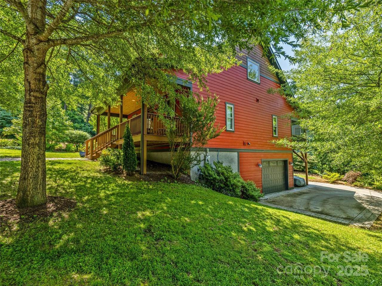 52 Pinedale Road, Asheville, NC 28805