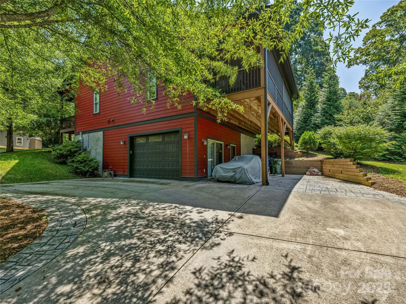 52 Pinedale Road, Asheville, NC 28805