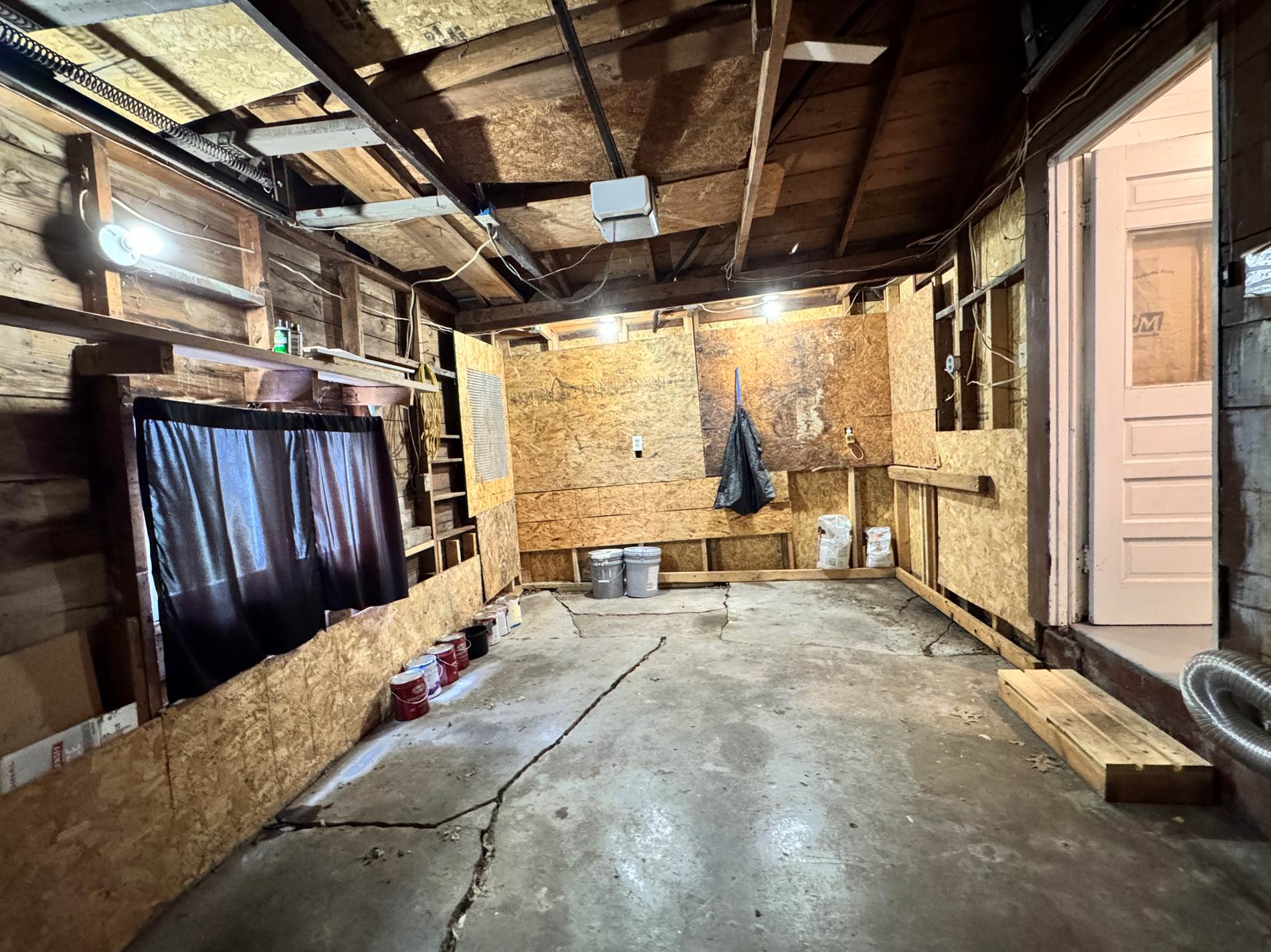 3105 SW Dorr ST, Topeka, KS 66604