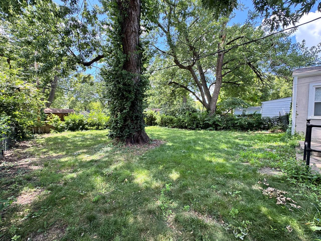 3105 SW Dorr ST, Topeka, KS 66604