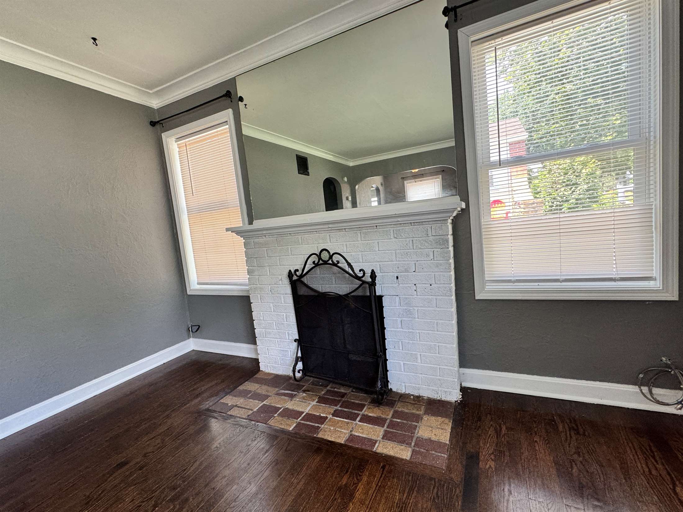 3105 SW Dorr ST, Topeka, KS 66604