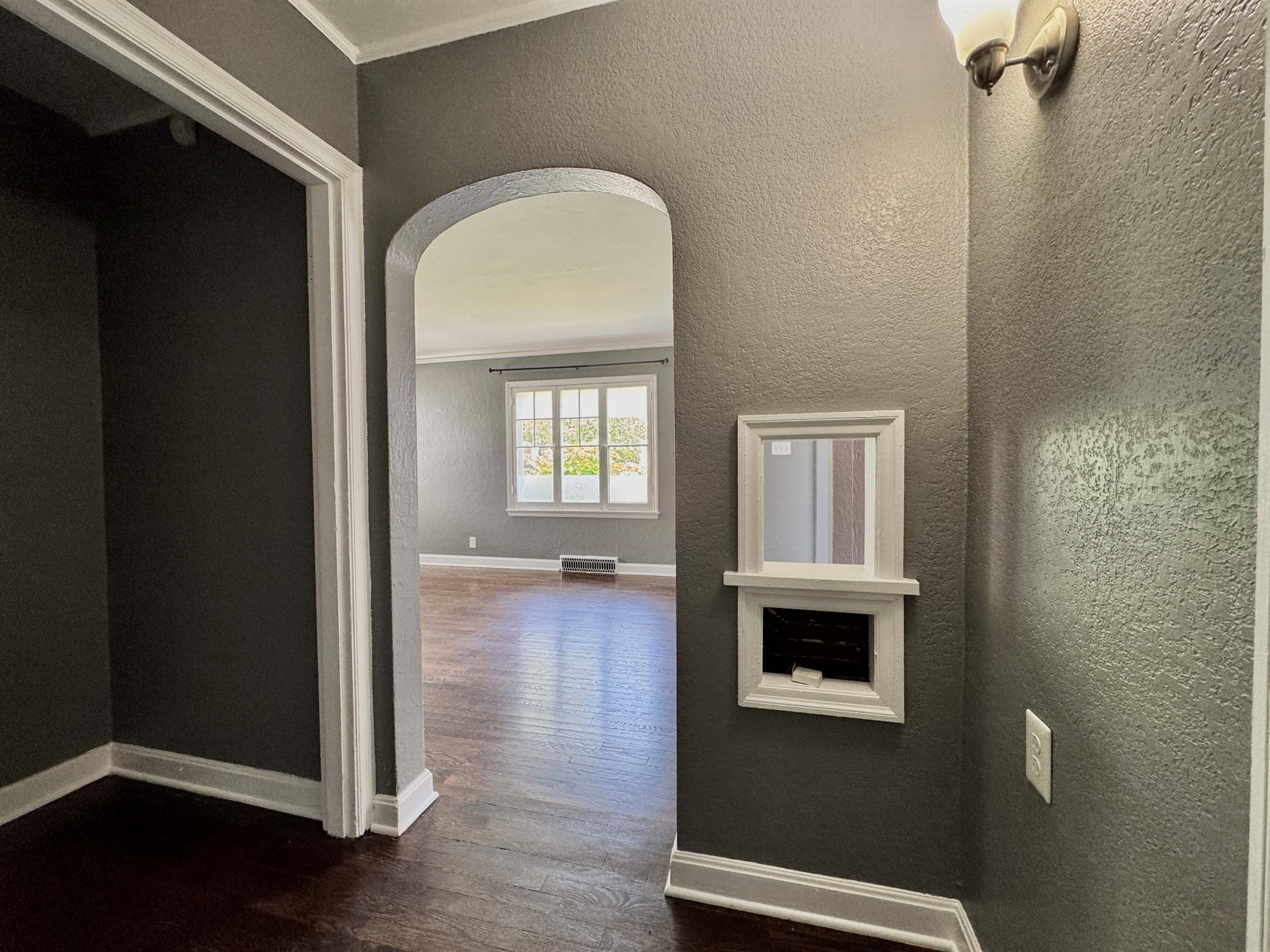 3105 SW Dorr ST, Topeka, KS 66604