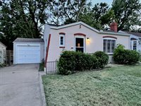 3105 SW Dorr ST, Topeka, KS 66604