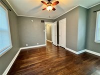 3105 SW Dorr ST, Topeka, KS 66604