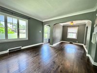 3105 SW Dorr ST, Topeka, KS 66604