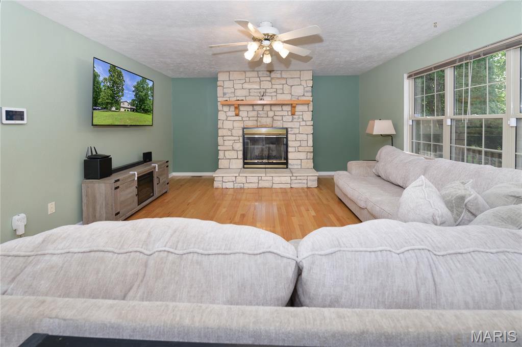 13974 Cherry Drive, Plato, MO 65552