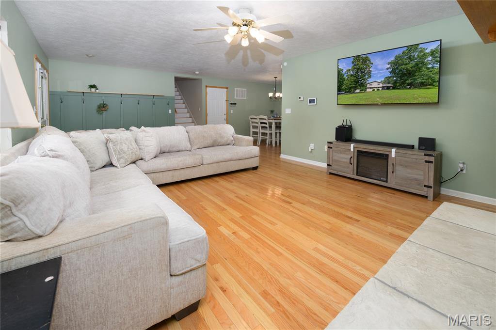 13974 Cherry Drive, Plato, MO 65552