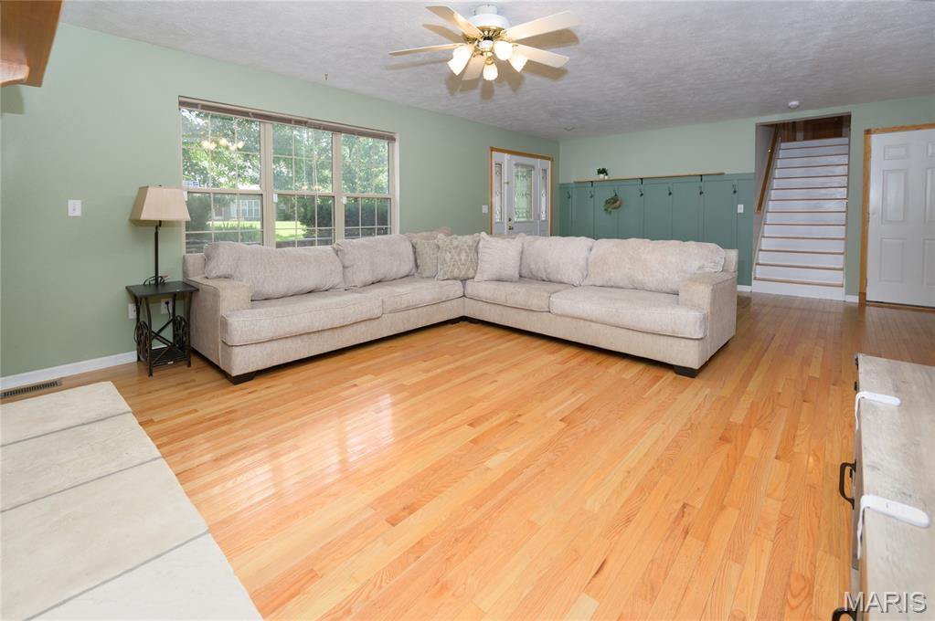 13974 Cherry Drive, Plato, MO 65552