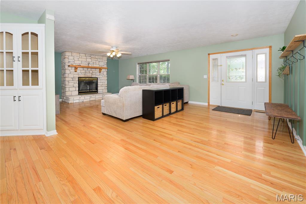 13974 Cherry Drive, Plato, MO 65552