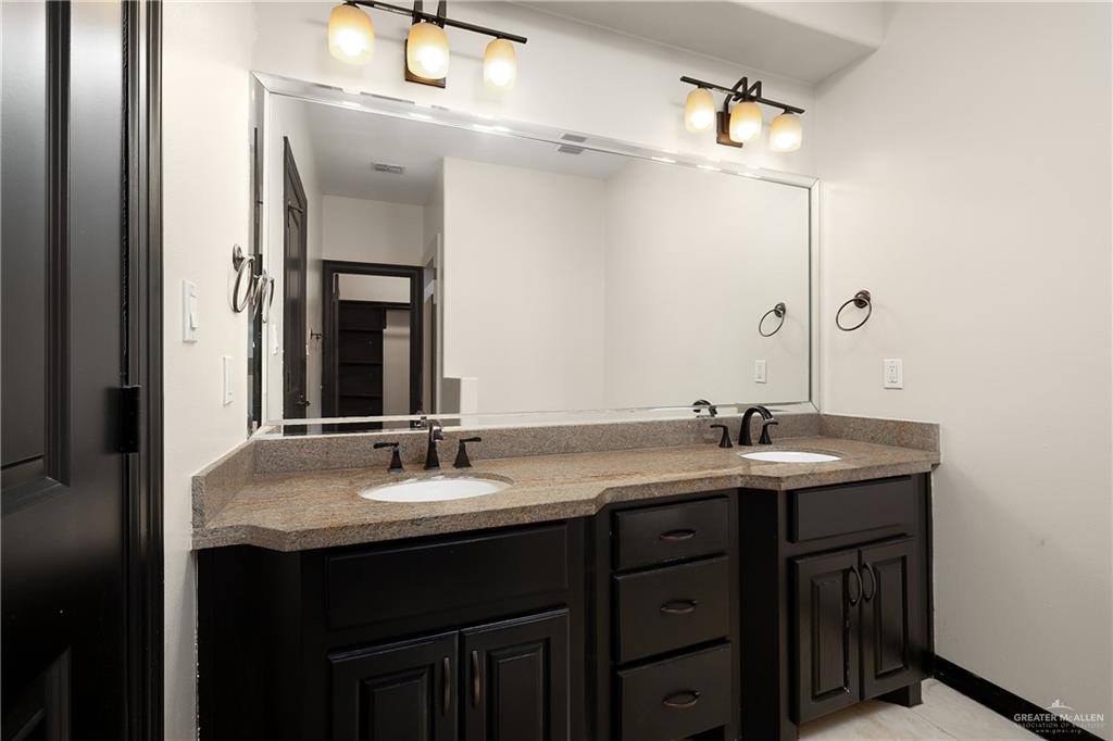 2014 North 44th Lane, McAllen, TX 78501