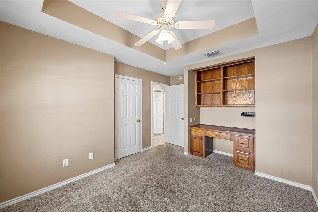 1204 Darbyton Drive, Hewitt, TX 76643