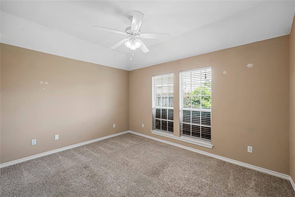 1204 Darbyton Drive, Hewitt, TX 76643