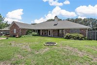 1204 Darbyton Drive, Hewitt, TX 76643