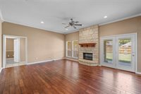 1204 Darbyton Drive, Hewitt, TX 76643