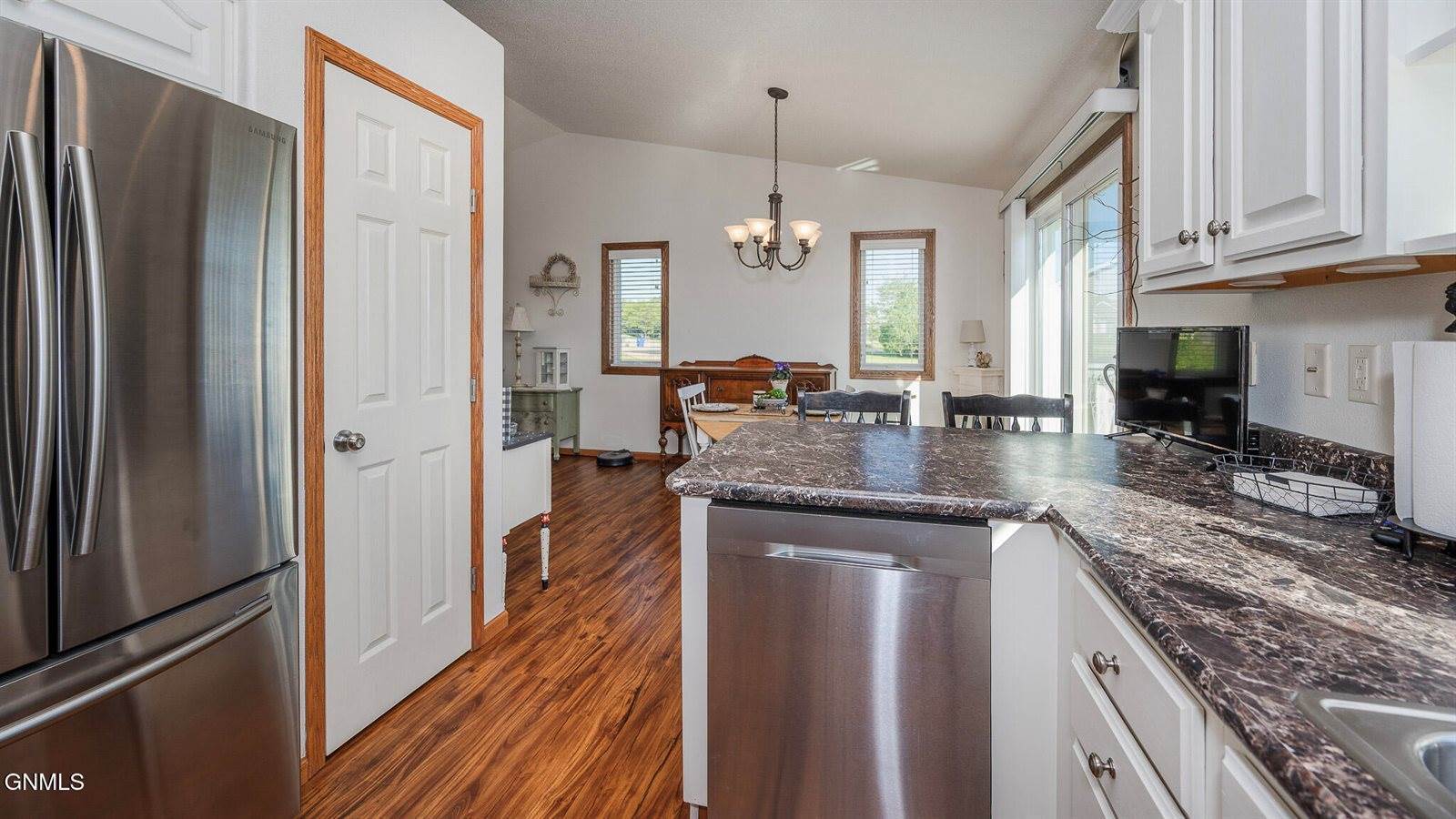 3616 Southridge Lane, Bismarck, ND 58504