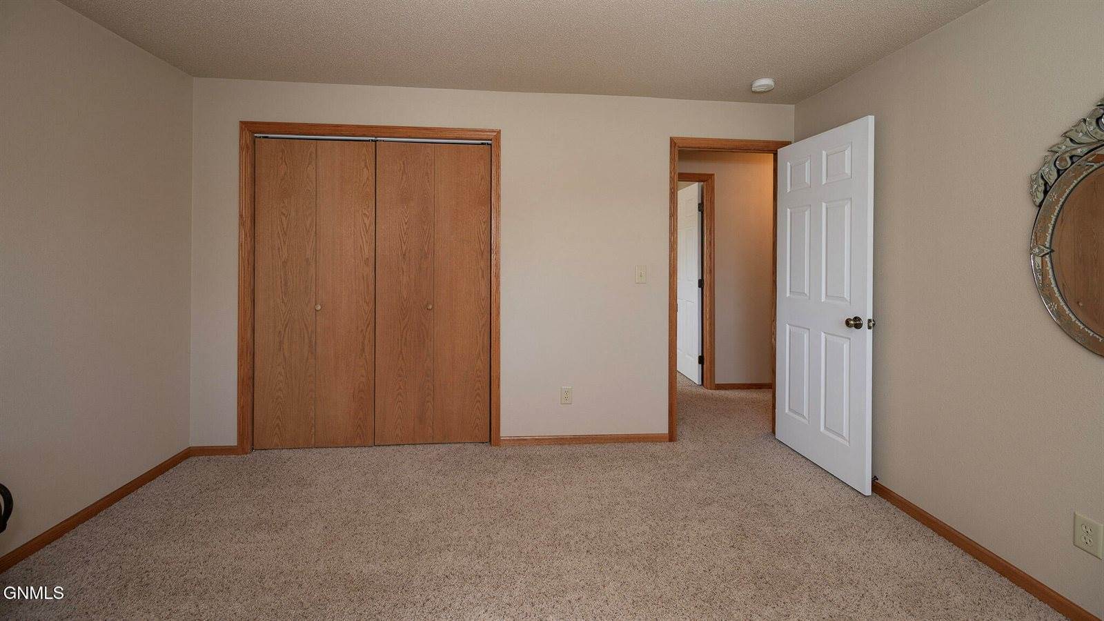 3616 Southridge Lane, Bismarck, ND 58504