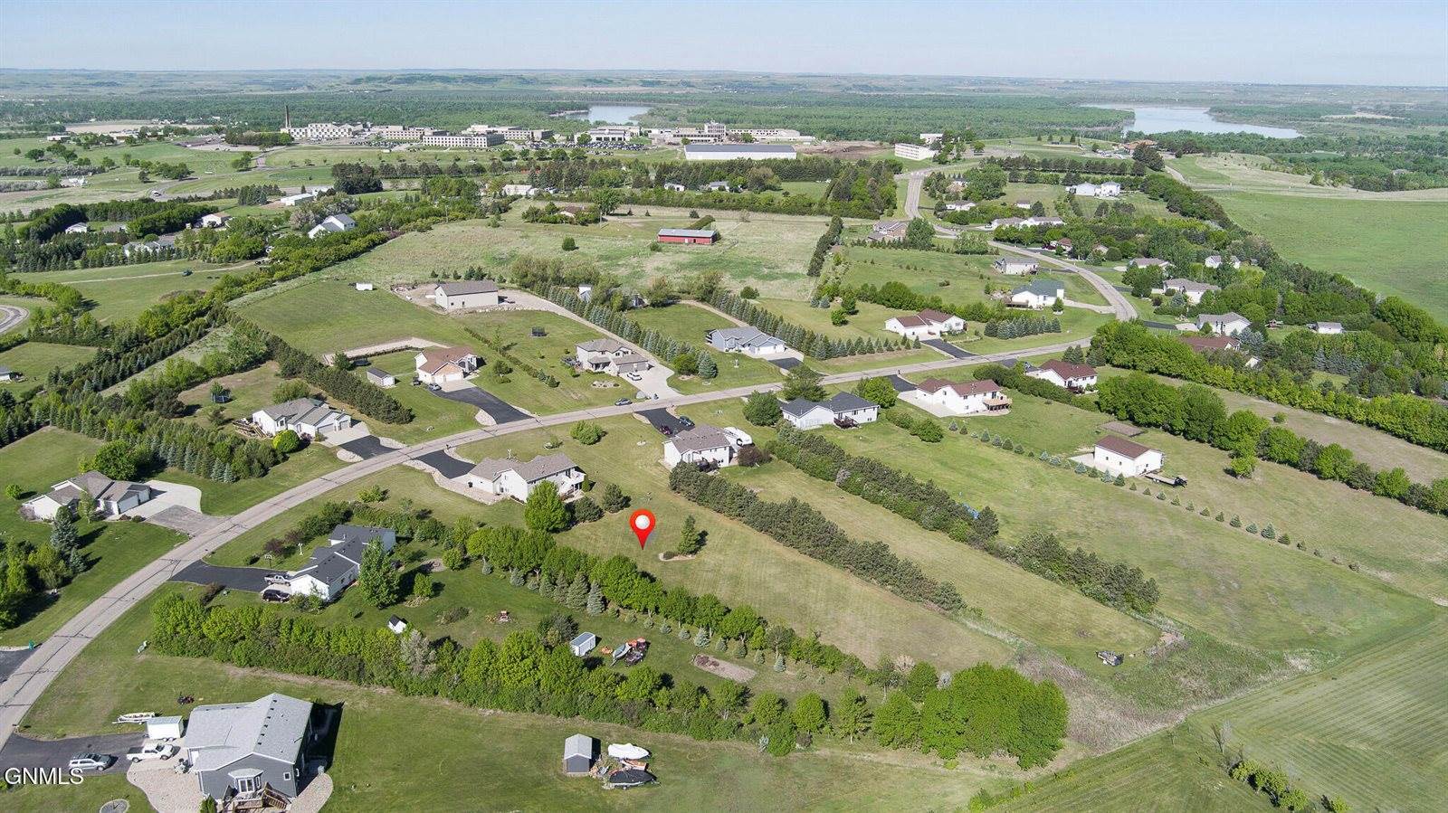 3616 Southridge Lane, Bismarck, ND 58504