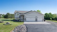 3616 Southridge Lane, Bismarck, ND 58504