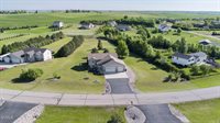 3616 Southridge Lane, Bismarck, ND 58504